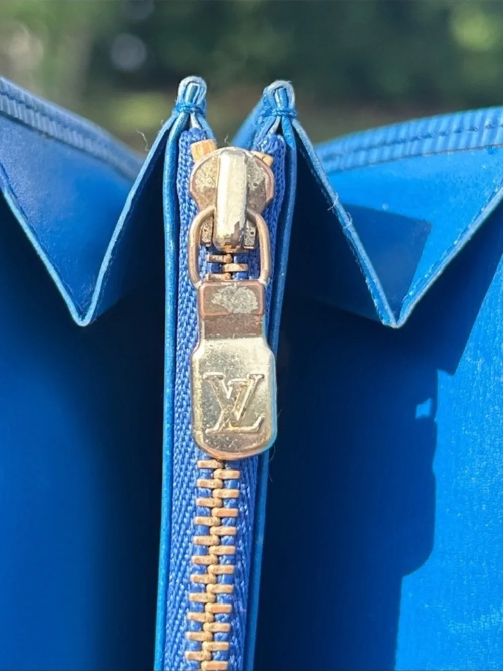 Blue Louis Vuitton Epi long wallet